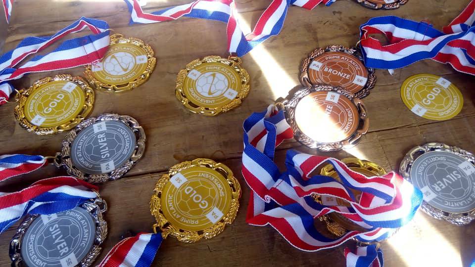 Gold, silver and bronze medals 1