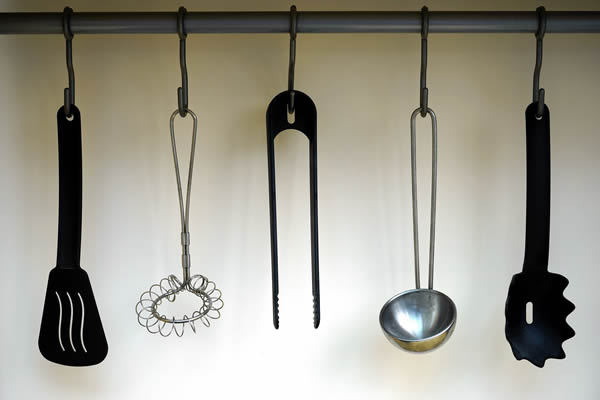 kitchen utensils as a souvenir idea